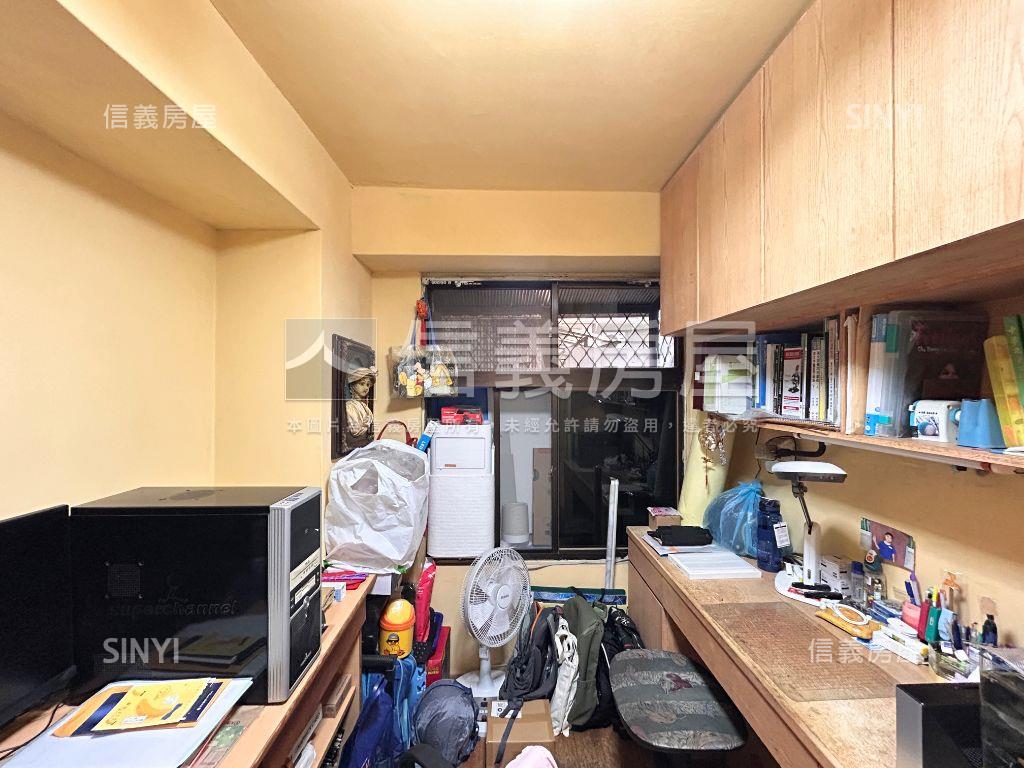 濱湖皇家電梯３房房屋室內格局與周邊環境