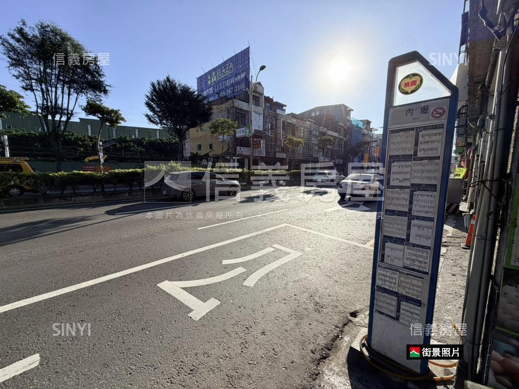 近市場中華路五米面寬透天房屋室內格局與周邊環境