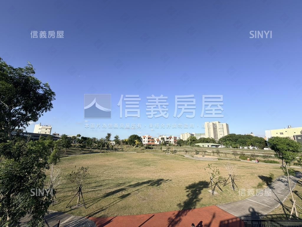 近市場中華路五米面寬透天房屋室內格局與周邊環境