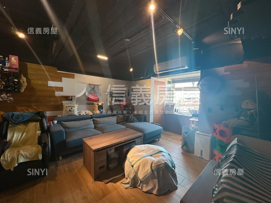 簡約品味邊間面校園２房房屋室內格局與周邊環境