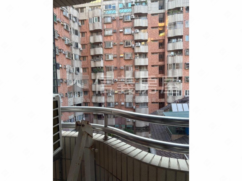 地球村☆低總價三房有車位房屋室內格局與周邊環境