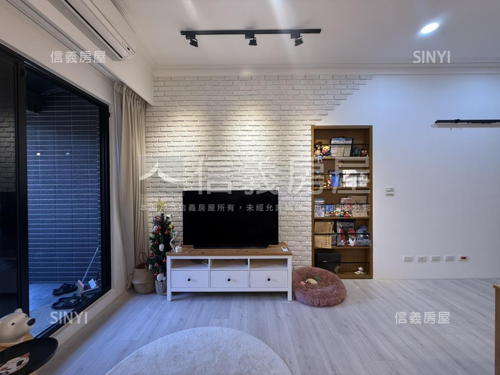 副都心嘉通文森稀有露臺戶房屋室內格局與周邊環境