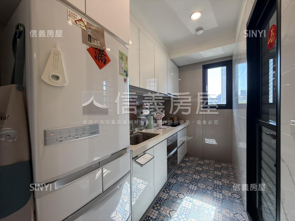 副都心嘉通文森稀有露臺戶房屋室內格局與周邊環境