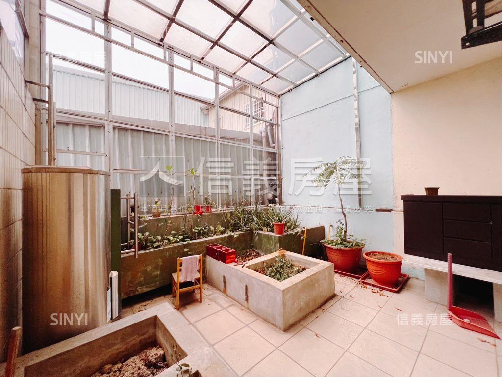 【透天廠房】門口寬敞邊間房屋室內格局與周邊環境