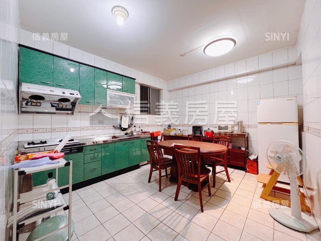 【透天廠房】門口寬敞邊間房屋室內格局與周邊環境