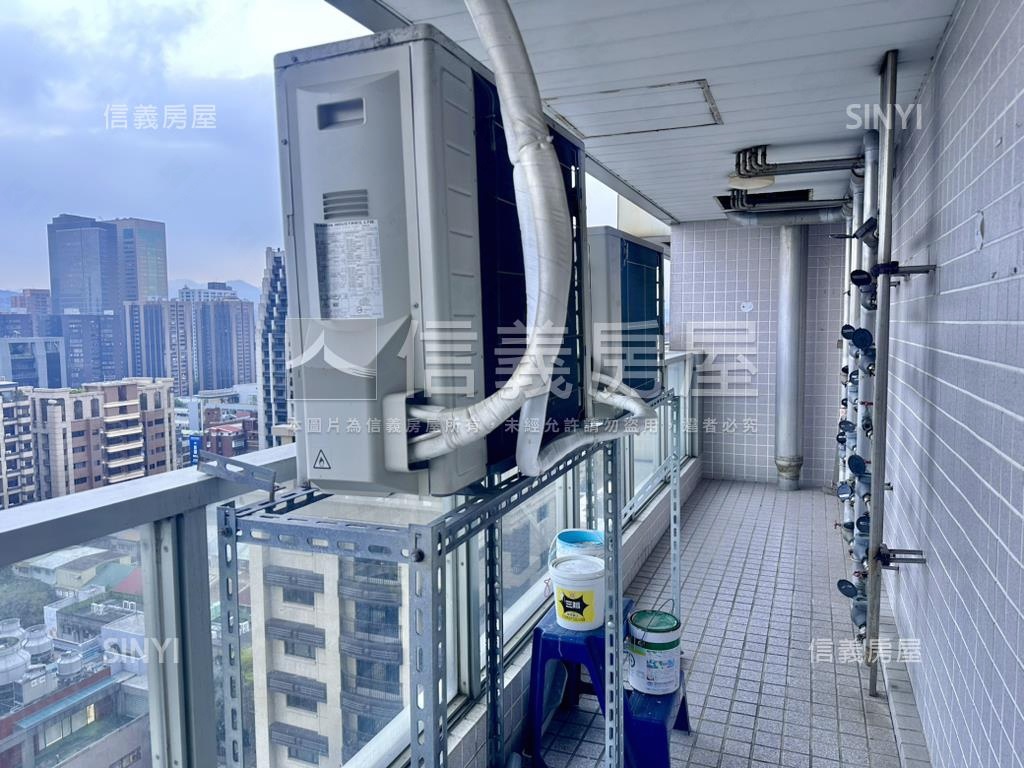 大安捷運低總辦公高樓房屋室內格局與周邊環境