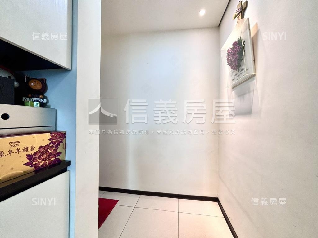 看山景北區雲品三房平車位房屋室內格局與周邊環境