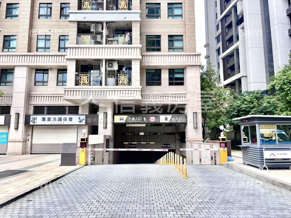 看山景北區雲品三房平車位房屋室內格局與周邊環境