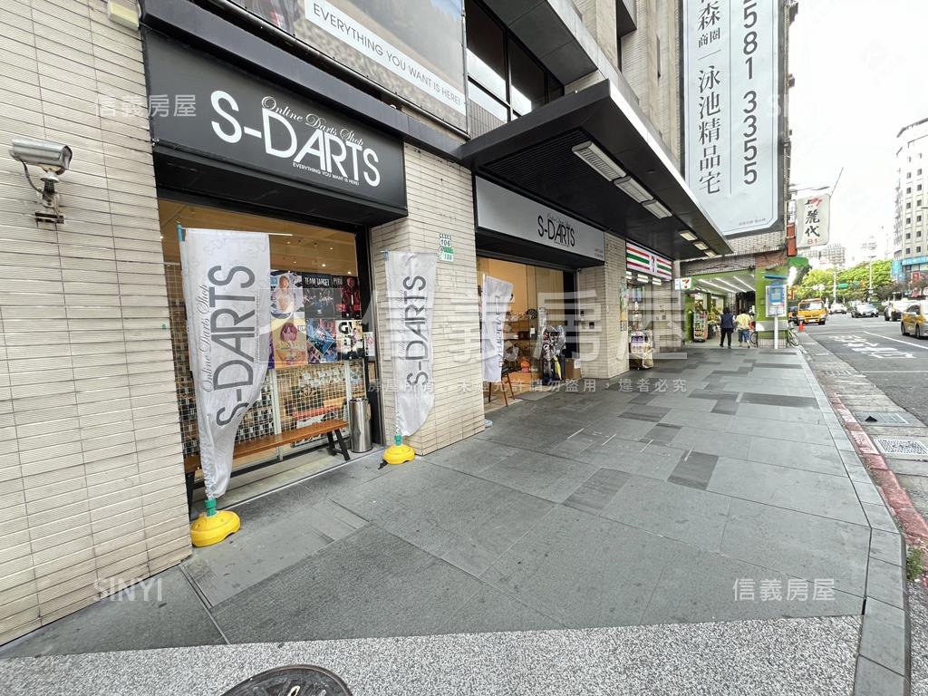 欣欣商圈大馬路金店面房屋室內格局與周邊環境