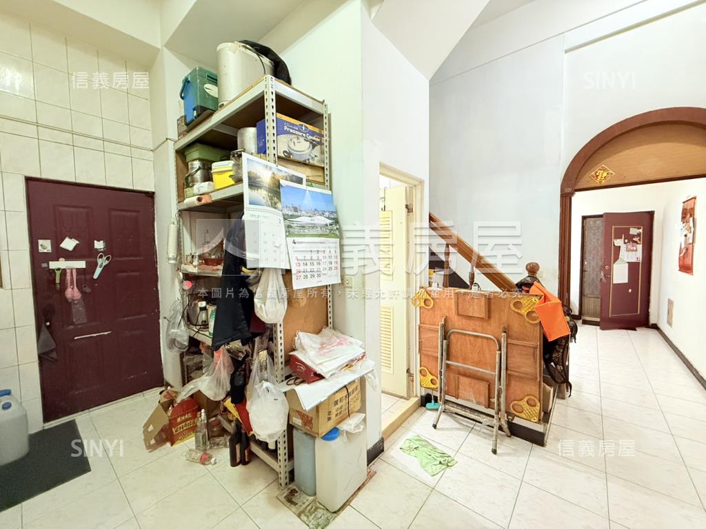 五甲熱線４房平車房屋室內格局與周邊環境