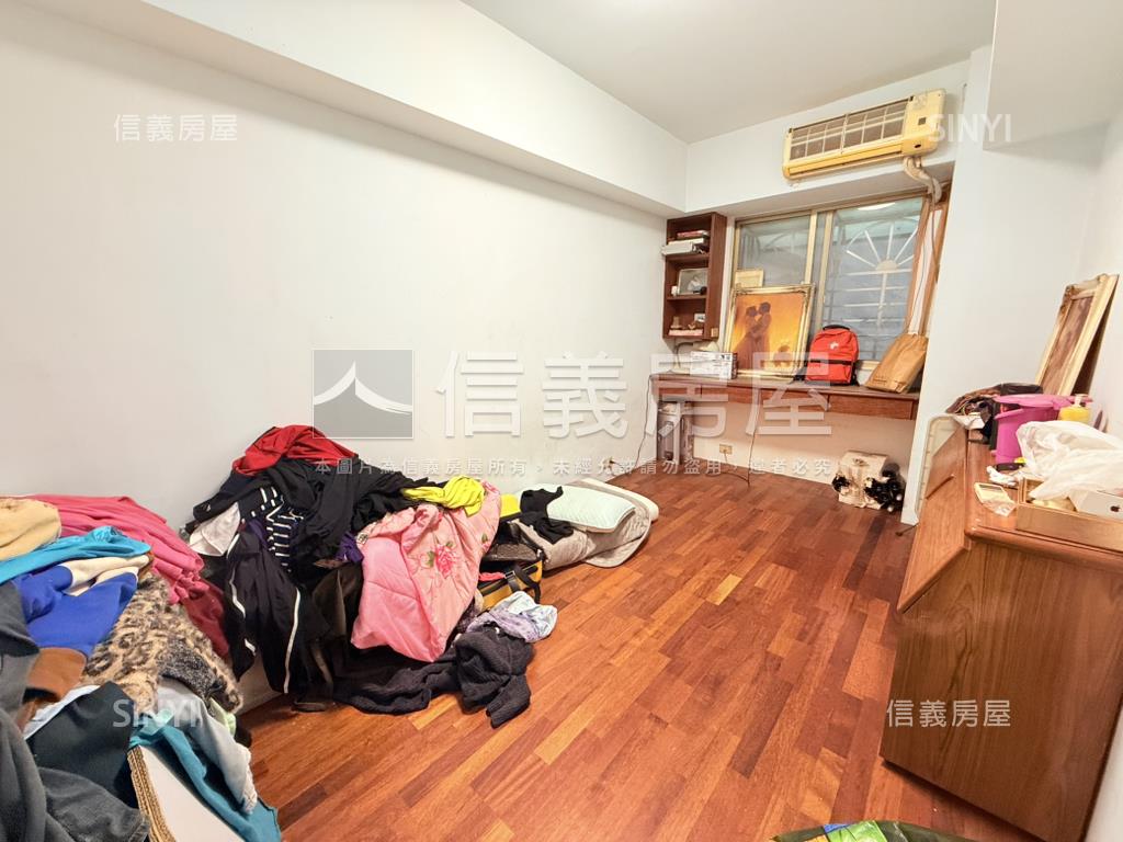 五甲熱線４房平車房屋室內格局與周邊環境