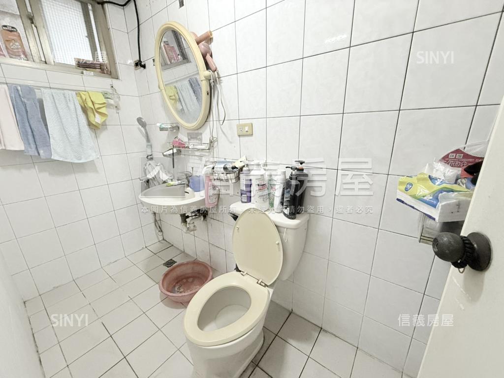 五甲熱線４房平車房屋室內格局與周邊環境