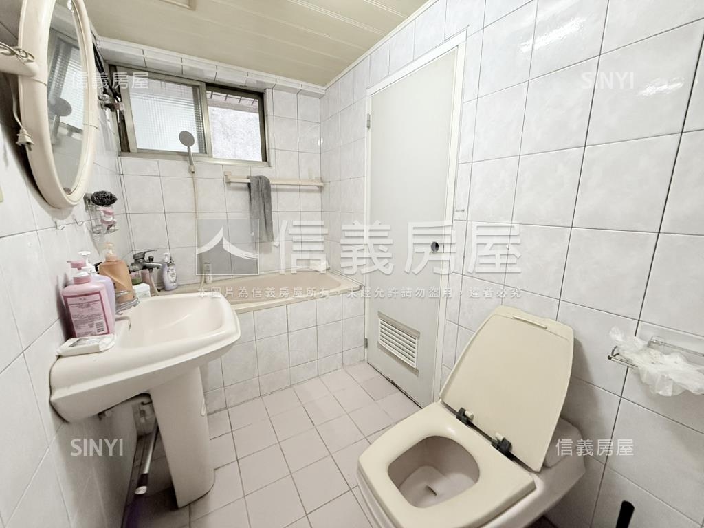 五甲熱線４房平車房屋室內格局與周邊環境