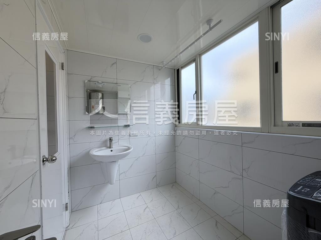 電梯透天房屋室內格局與周邊環境