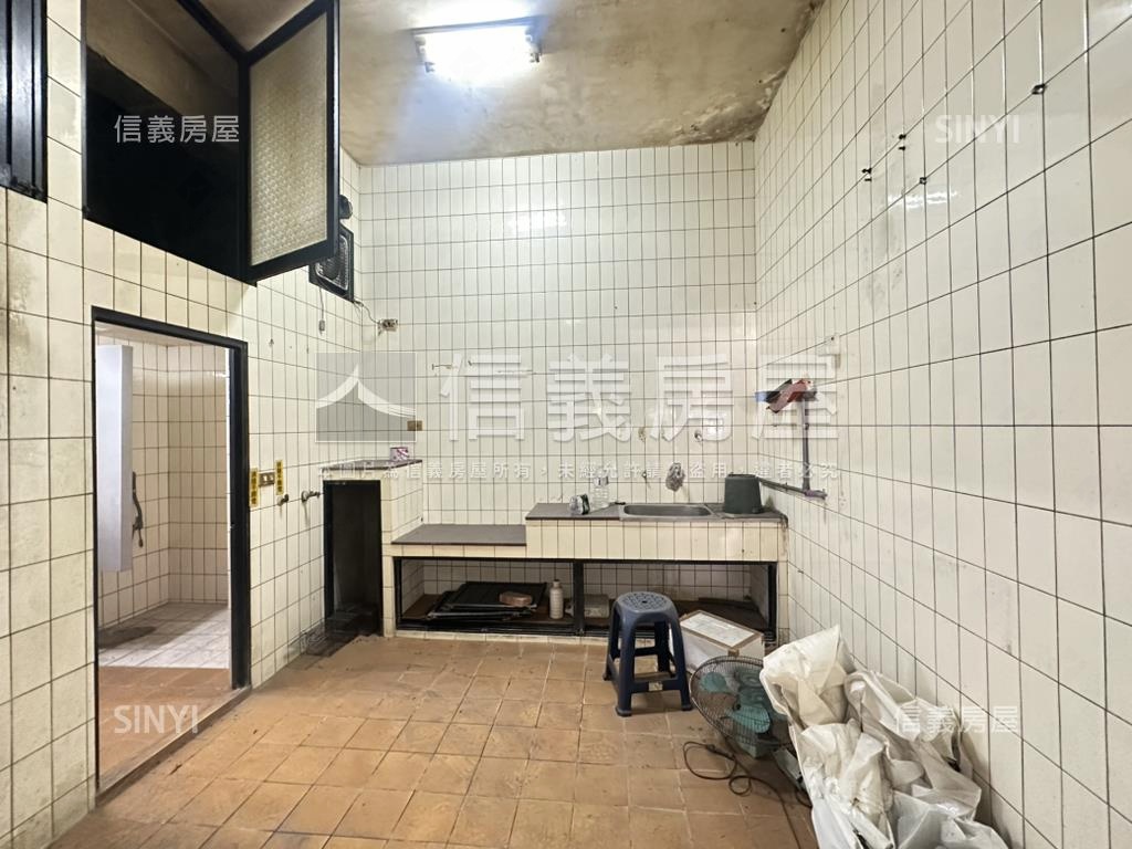 獨家三峽御峰旁中正路透天房屋室內格局與周邊環境