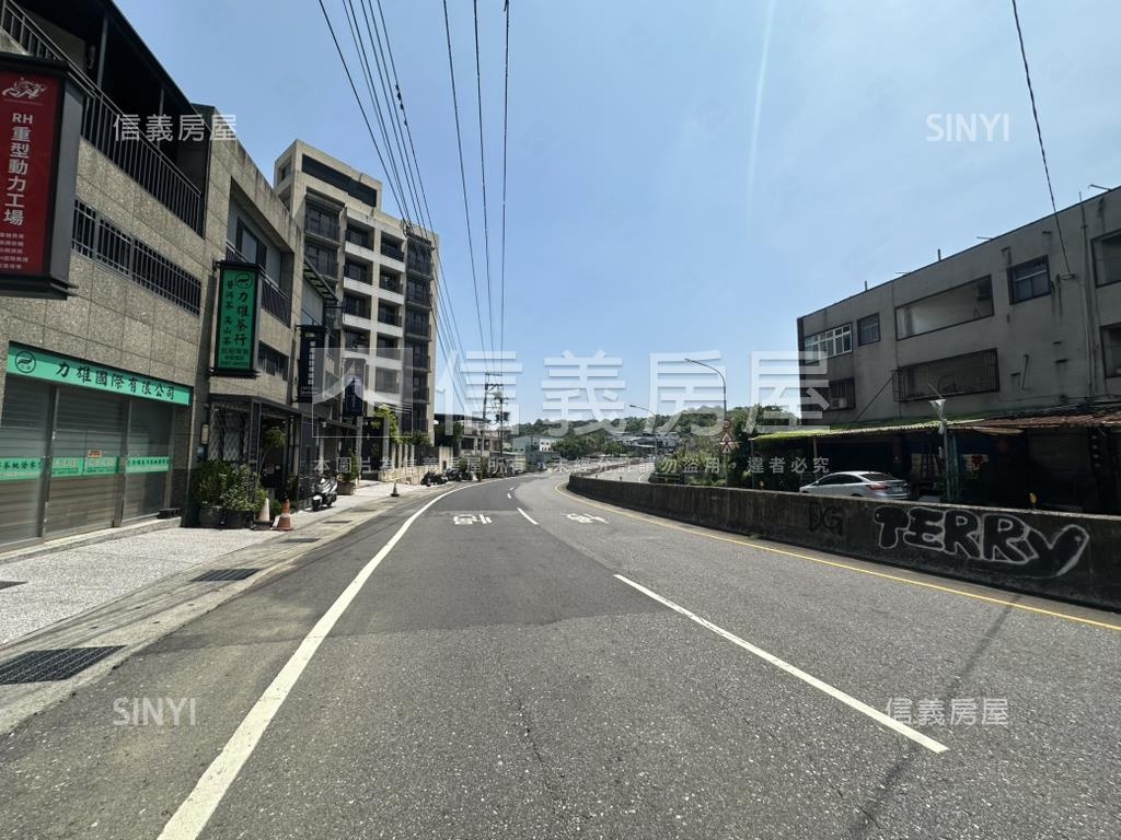 獨家三峽御峰旁中正路透天房屋室內格局與周邊環境