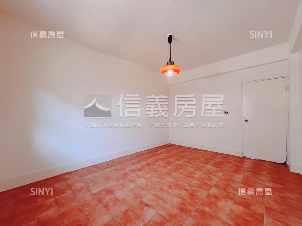 景平捷運旁活巷三樓房屋室內格局與周邊環境