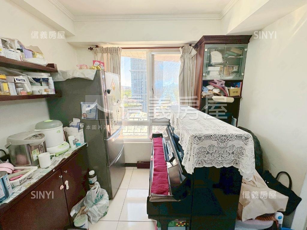 法國經典天使邊間兩房房屋室內格局與周邊環境