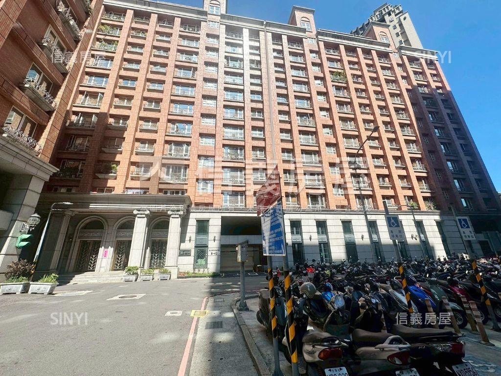 專任法國經典邊間大兩房房屋室內格局與周邊環境