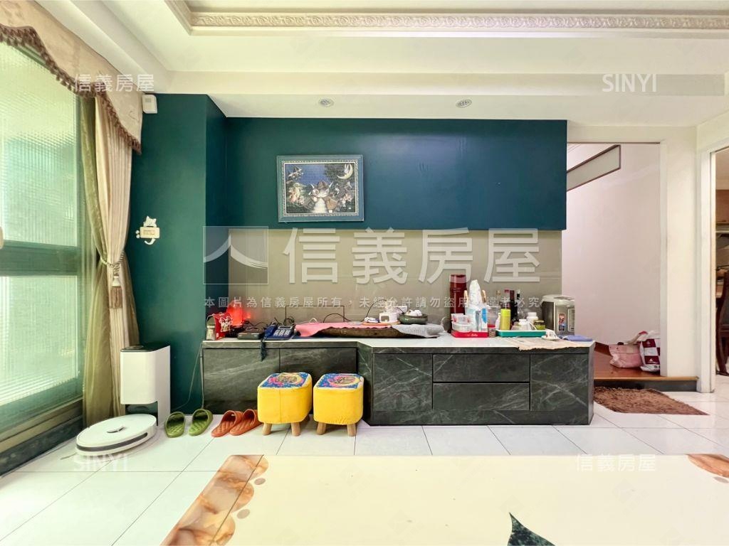 面中庭靜住｜露台四房平車房屋室內格局與周邊環境