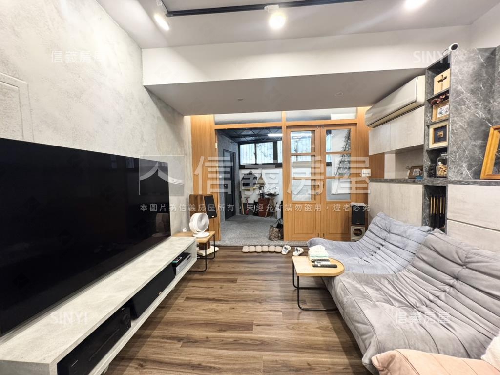 靜巷美妝便利一樓房屋室內格局與周邊環境