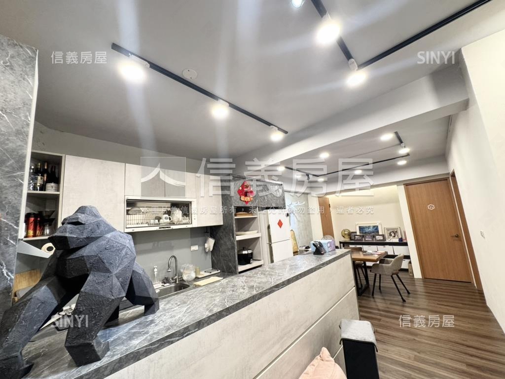 靜巷美妝便利一樓房屋室內格局與周邊環境