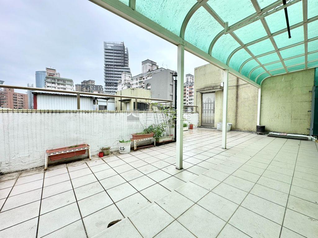 海山國中頂加大空間房屋室內格局與周邊環境