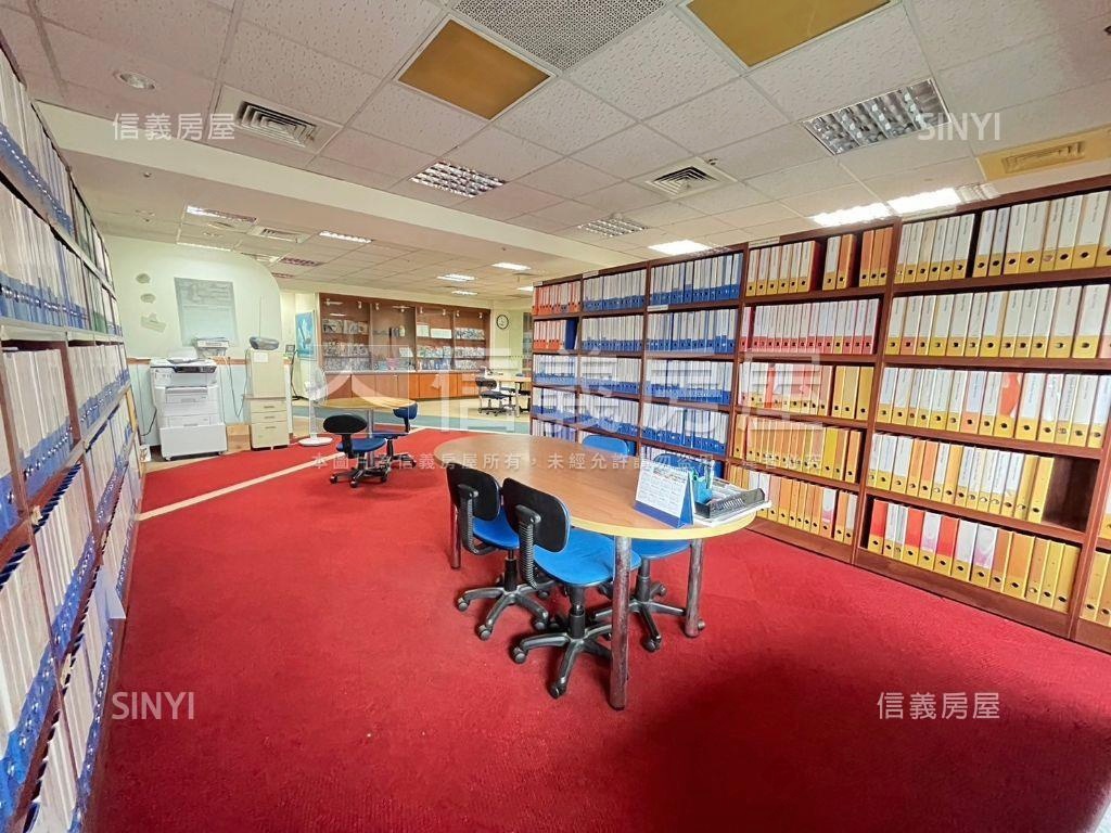 臺灣大道。環宇實業大樓房屋室內格局與周邊環境