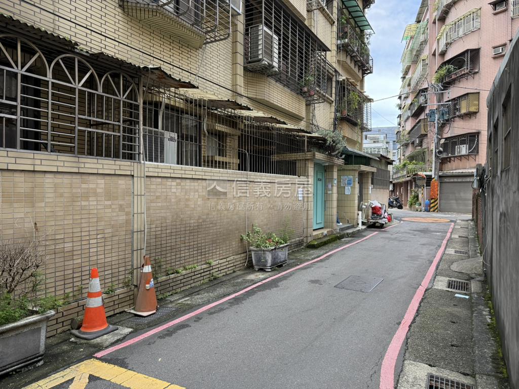 捷運頂溪文化路溫馨一樓房屋室內格局與周邊環境