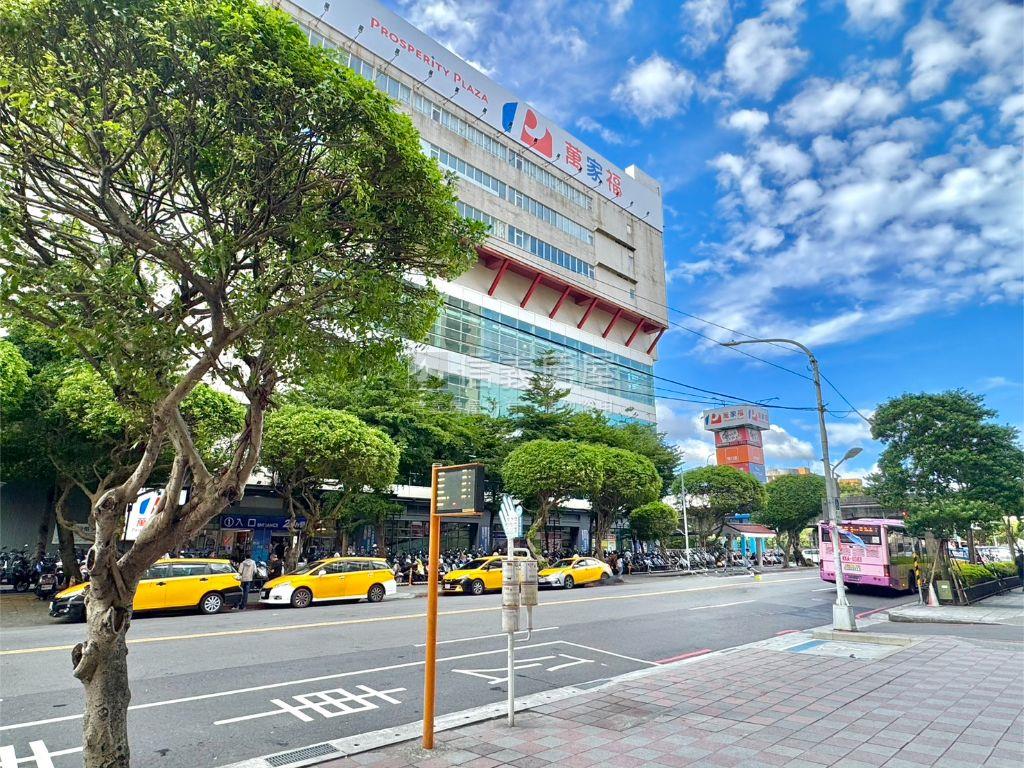 中興麗池極品樓中樓房屋室內格局與周邊環境