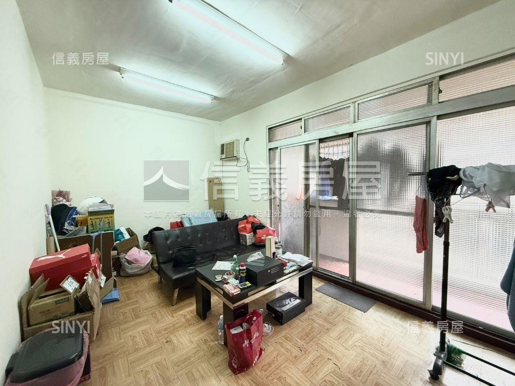 楠梓市區低總價公寓房屋室內格局與周邊環境