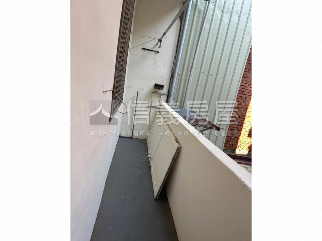 近中科低總價透天房屋室內格局與周邊環境