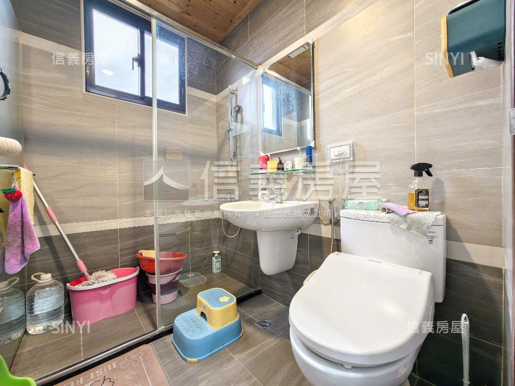 真綻美妝三房車位房屋室內格局與周邊環境