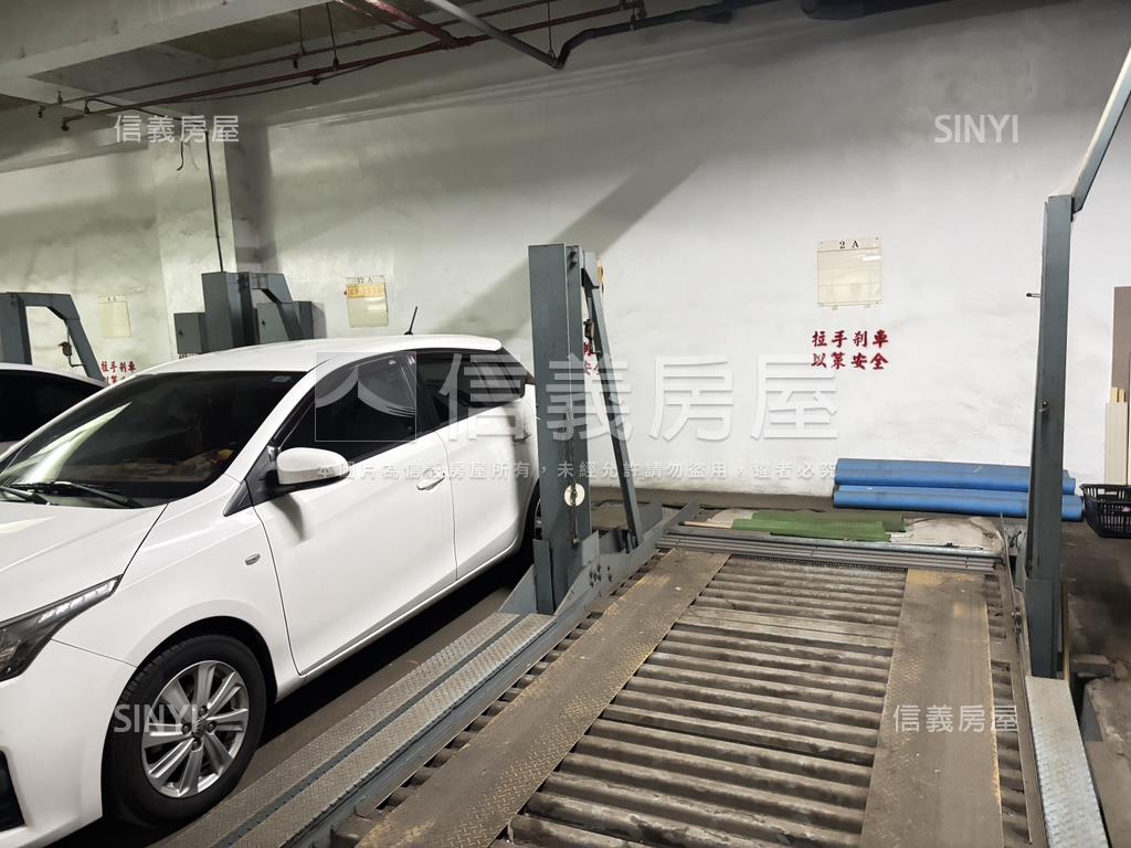 西區公益路中美街４店面房屋室內格局與周邊環境