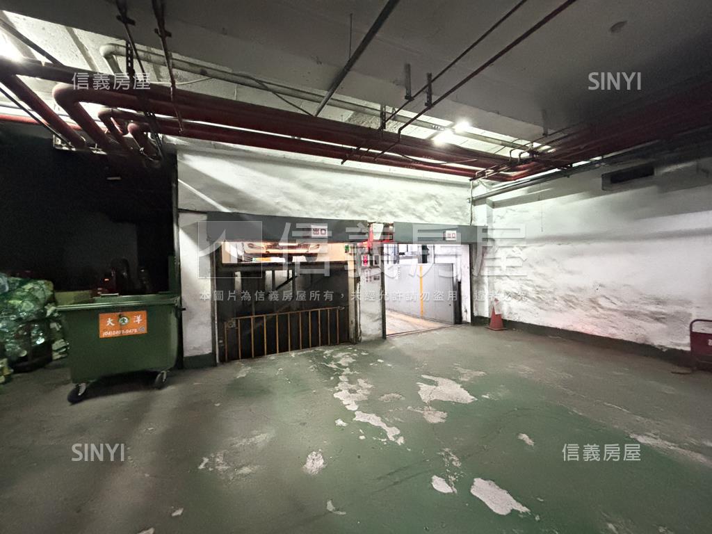 西區公益路中美街４店面房屋室內格局與周邊環境