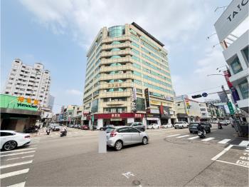 西區公益路中美街４店面