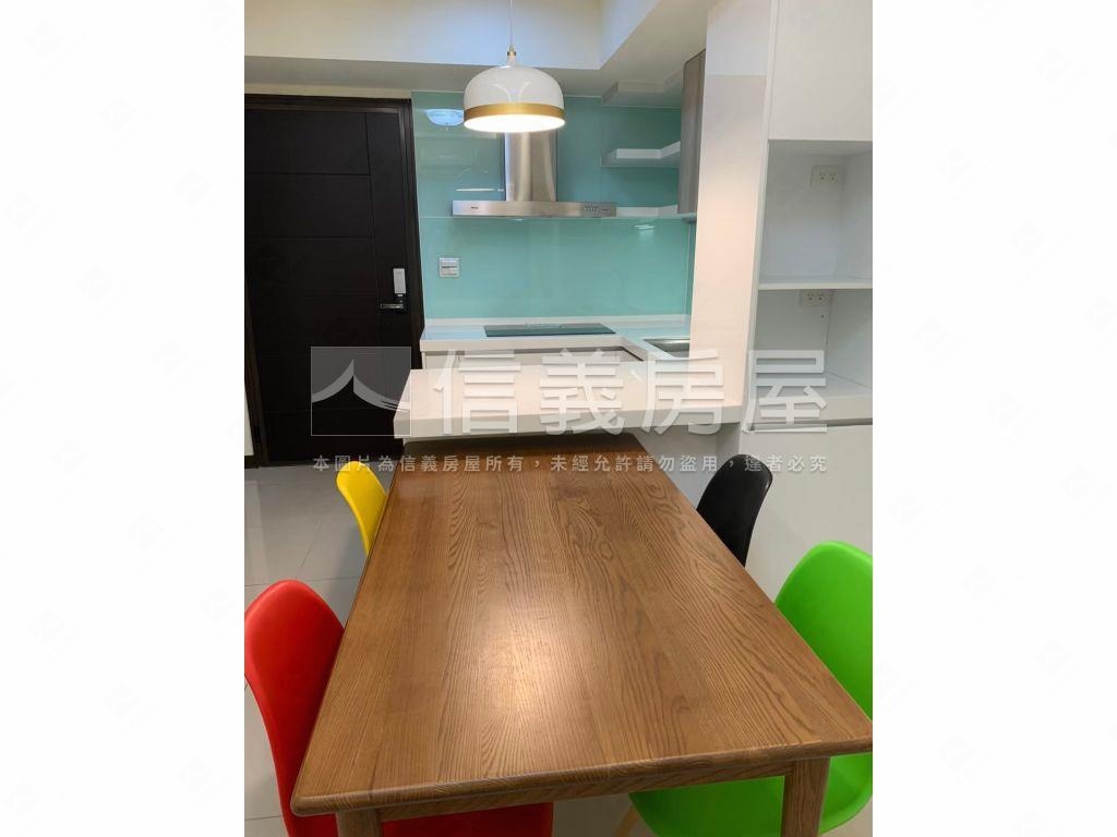 鵬程首捷一房車位宅房屋室內格局與周邊環境