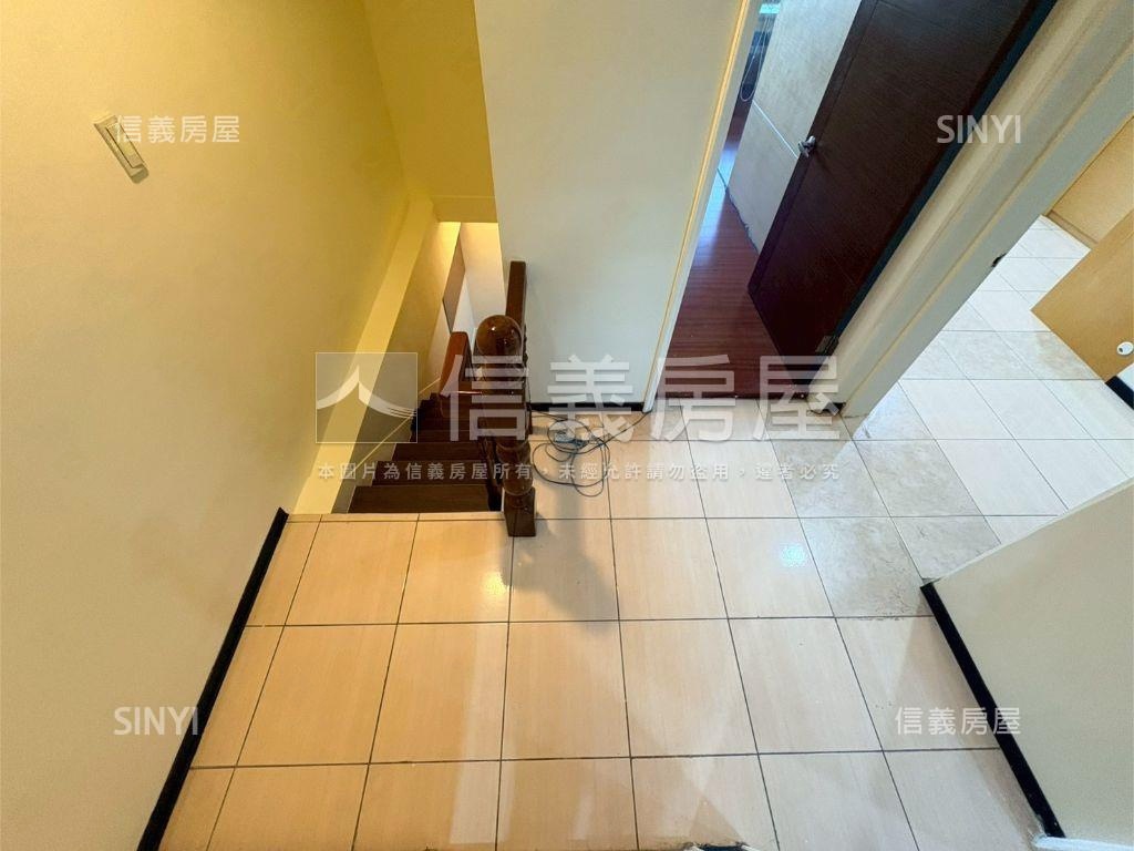 羅馬稀有釋出樓中樓房屋室內格局與周邊環境