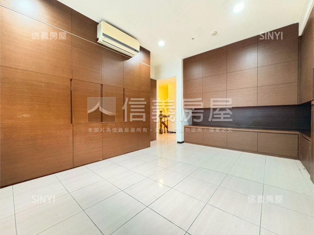 羅馬稀有釋出樓中樓房屋室內格局與周邊環境