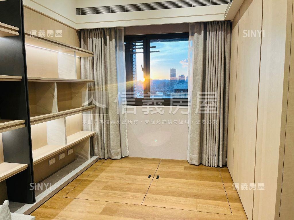 麗盛高樓河景美妝２房車位房屋室內格局與周邊環境