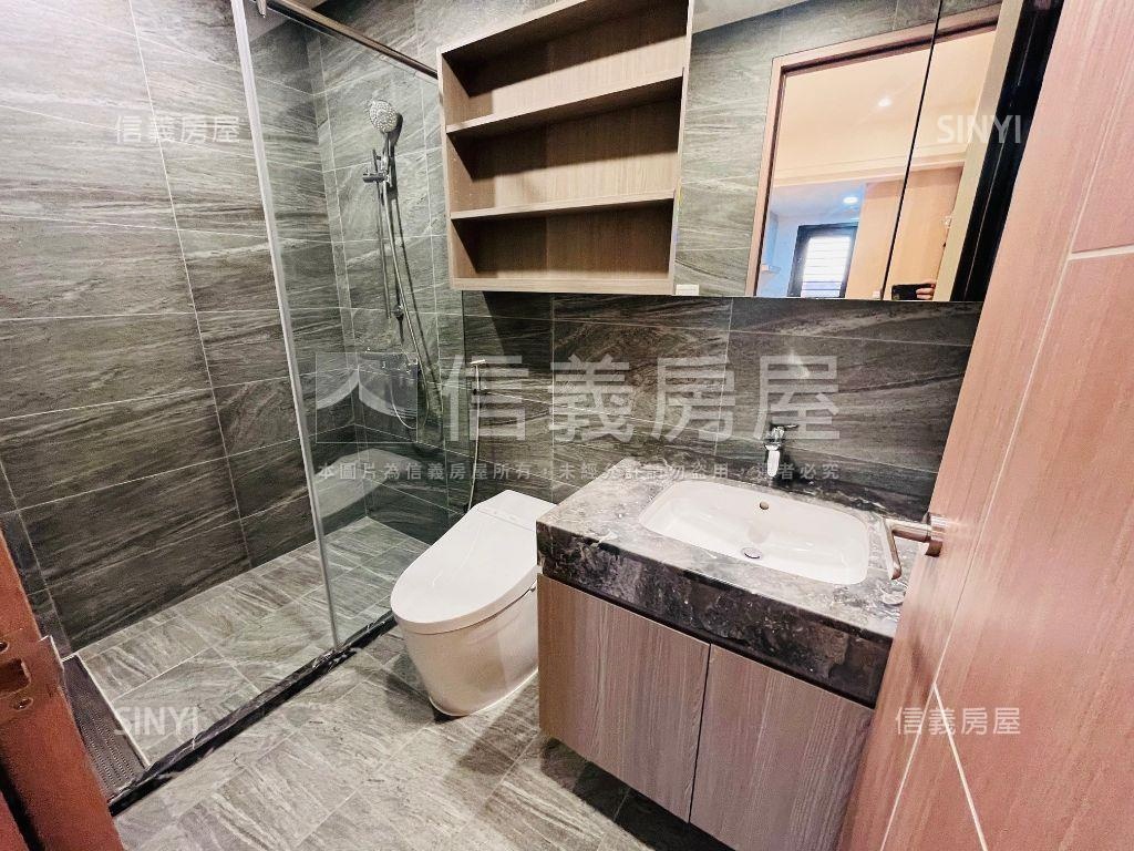 麗盛高樓河景美妝２房車位房屋室內格局與周邊環境