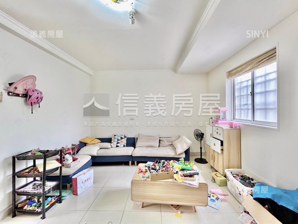 縣政二臨路透店房屋室內格局與周邊環境