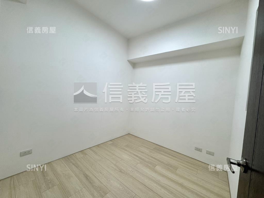 美麗島雙捷機能佳三房車位房屋室內格局與周邊環境