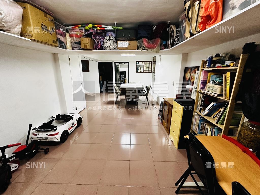 水噹噹一樓門前方便停車房屋室內格局與周邊環境