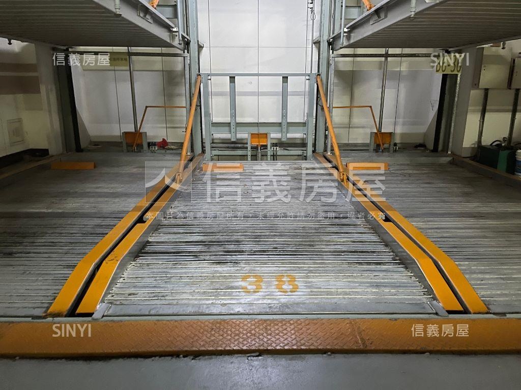 基泰之星Ｂ６坡機３８號房屋室內格局與周邊環境