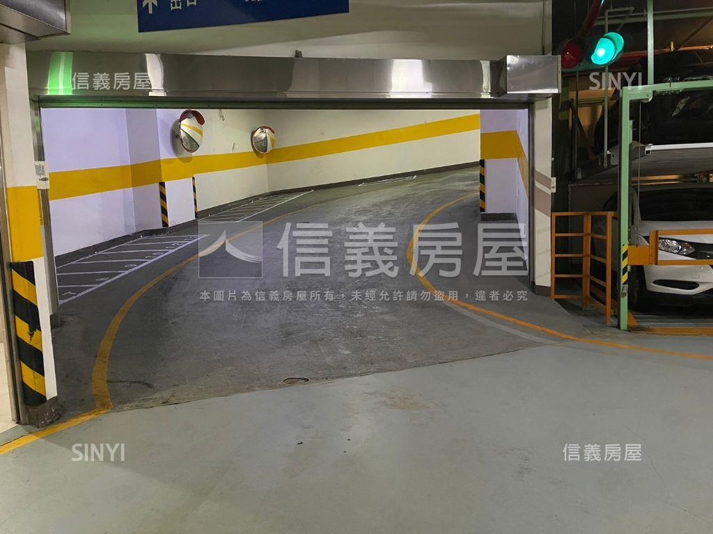 基泰之星Ｂ６坡機３８號房屋室內格局與周邊環境