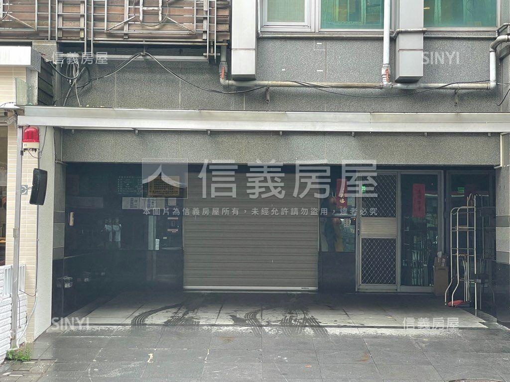 永康紀休旅車位房屋室內格局與周邊環境