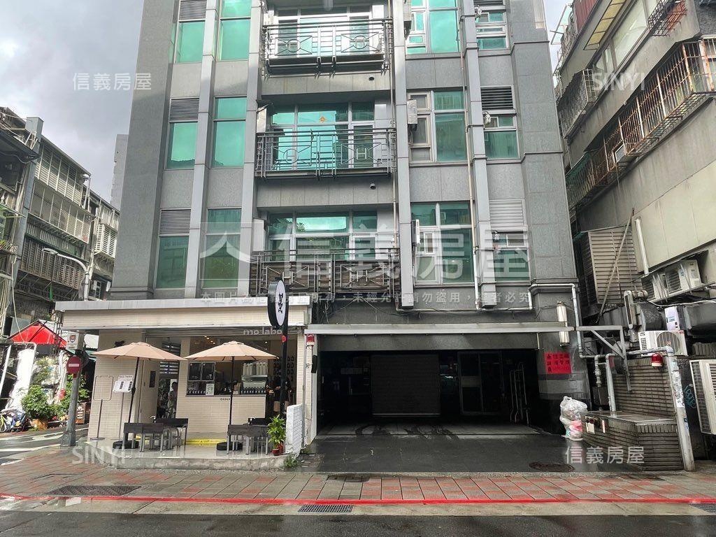 永康紀休旅車位房屋室內格局與周邊環境