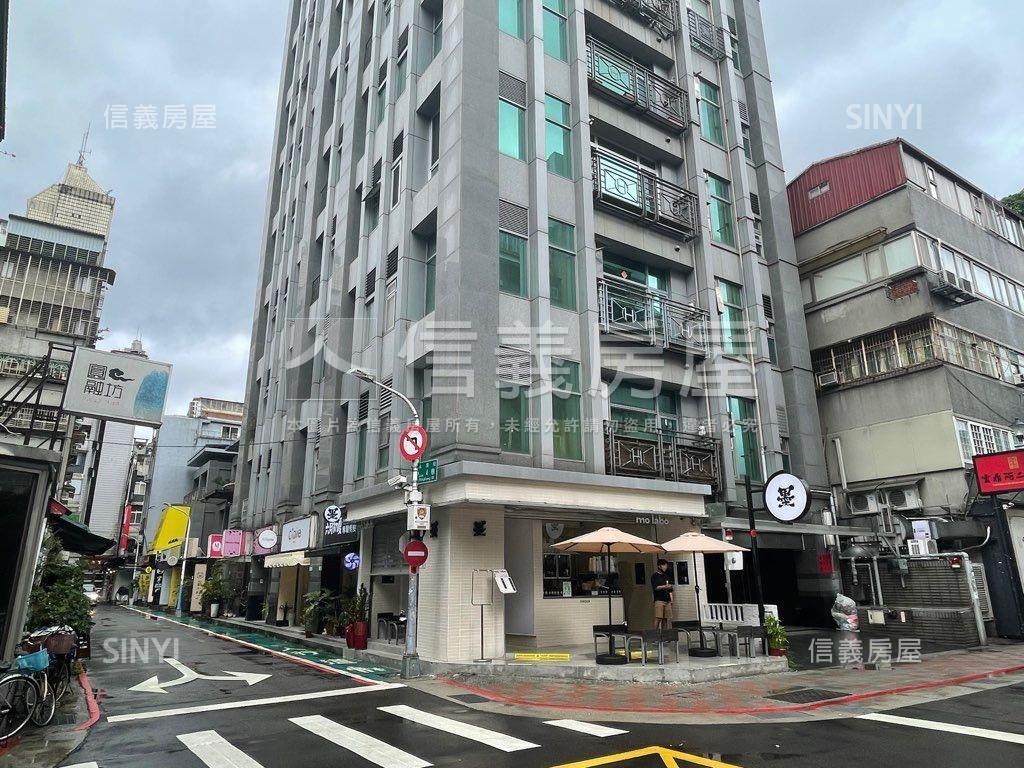 永康紀休旅車位房屋室內格局與周邊環境