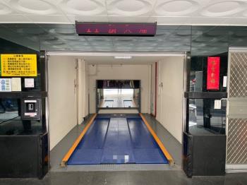 永康紀休旅車位